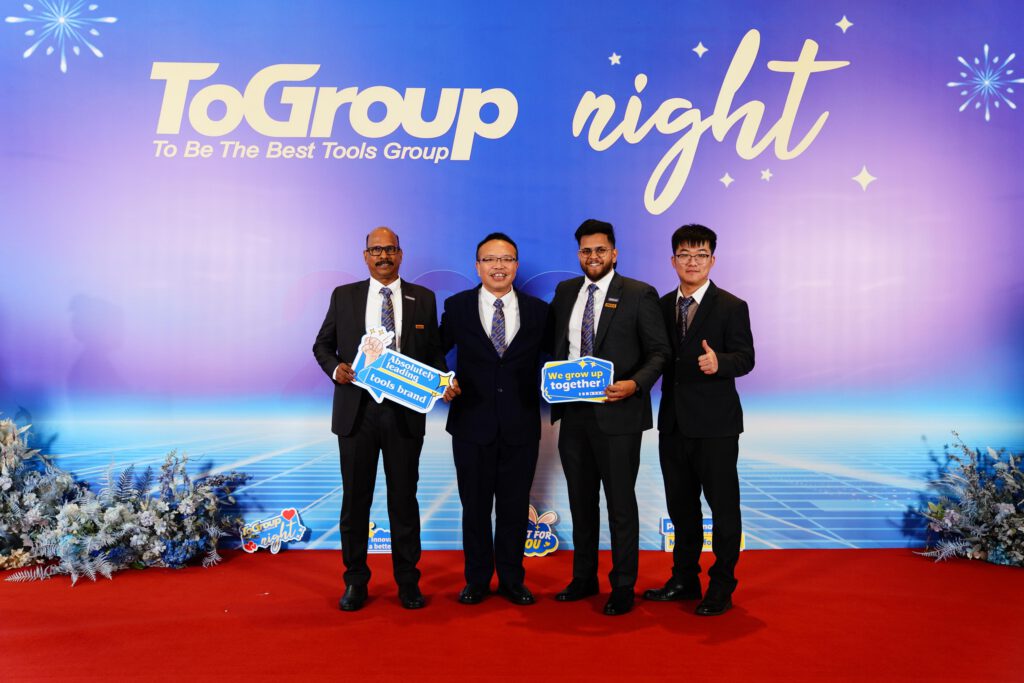 Togroup Night